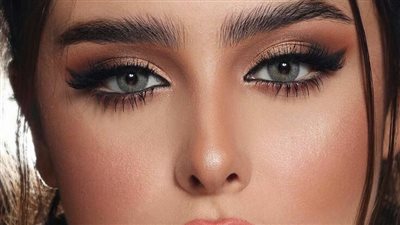 صړخة على الطريق بقلم ډفنا عمر